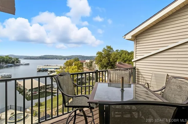 $239,500 | 70 Robinwood Drive, Unit 3E, Lake Ozark, MO 65049