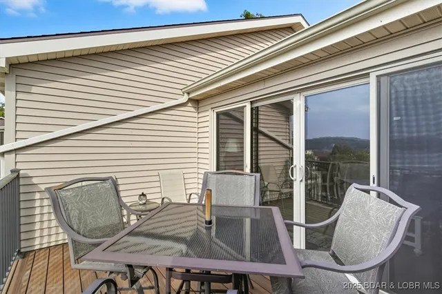 $239,500 | 70 Robinwood Drive, Unit 3E, Lake Ozark, MO 65049