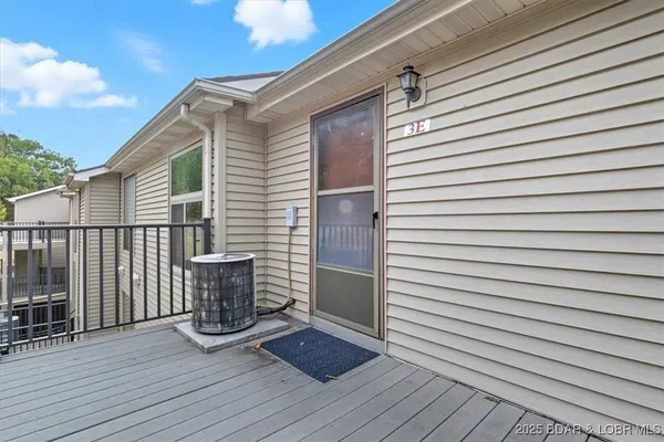 $234,500 | 70 Robinwood Drive, Unit 3E, Lake Ozark, MO 65049