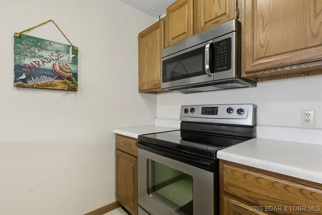 $239,500 | 70 Robinwood Drive, Unit 3E, Lake Ozark, MO 65049