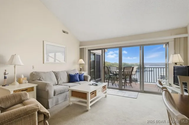 $239,500 | 70 Robinwood Drive, Unit 3E, Lake Ozark, MO 65049