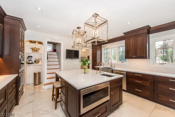 $1,199,000 | 917 Westminster Avenue, Hillside, NJ 07205