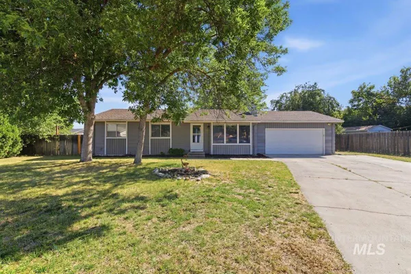 $390,000 | 8734 West Austin Street, Garden City, ID 83714