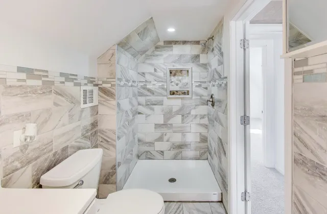 $285,000 | 13616 Short Drive, Crestwood, IL 60418