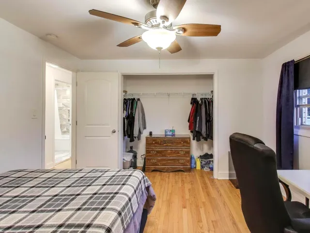 $285,000 | 13616 Short Drive, Crestwood, IL 60418