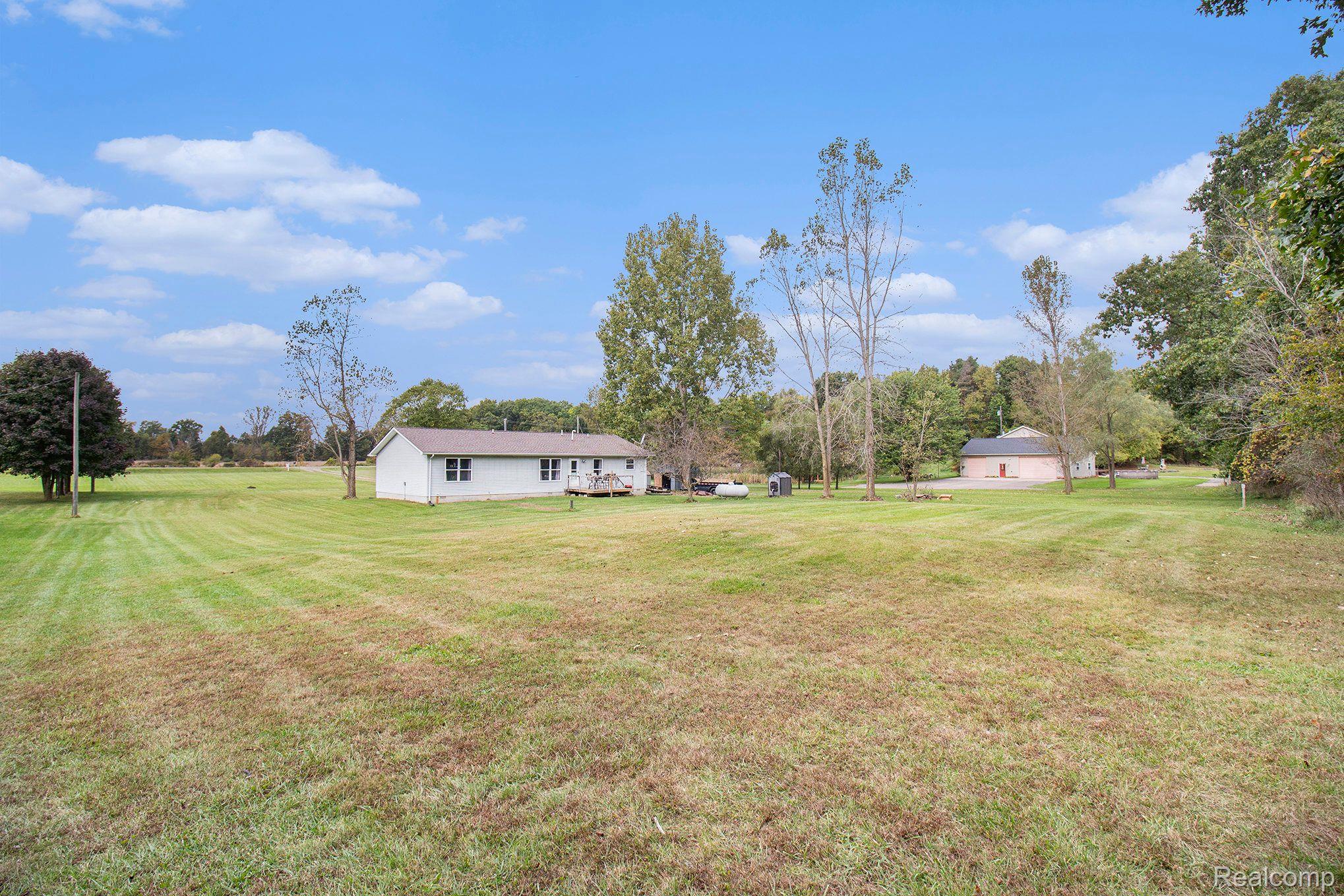 3163 South Bull Run Road Howell, MI 48843 - Photo 24 of 26 Gallery Image 24