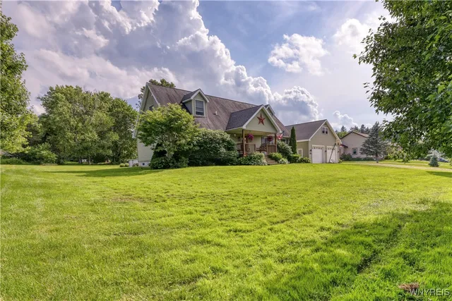 $360,000 | 6149 Fairview Lane, Great Valley, NY 14741