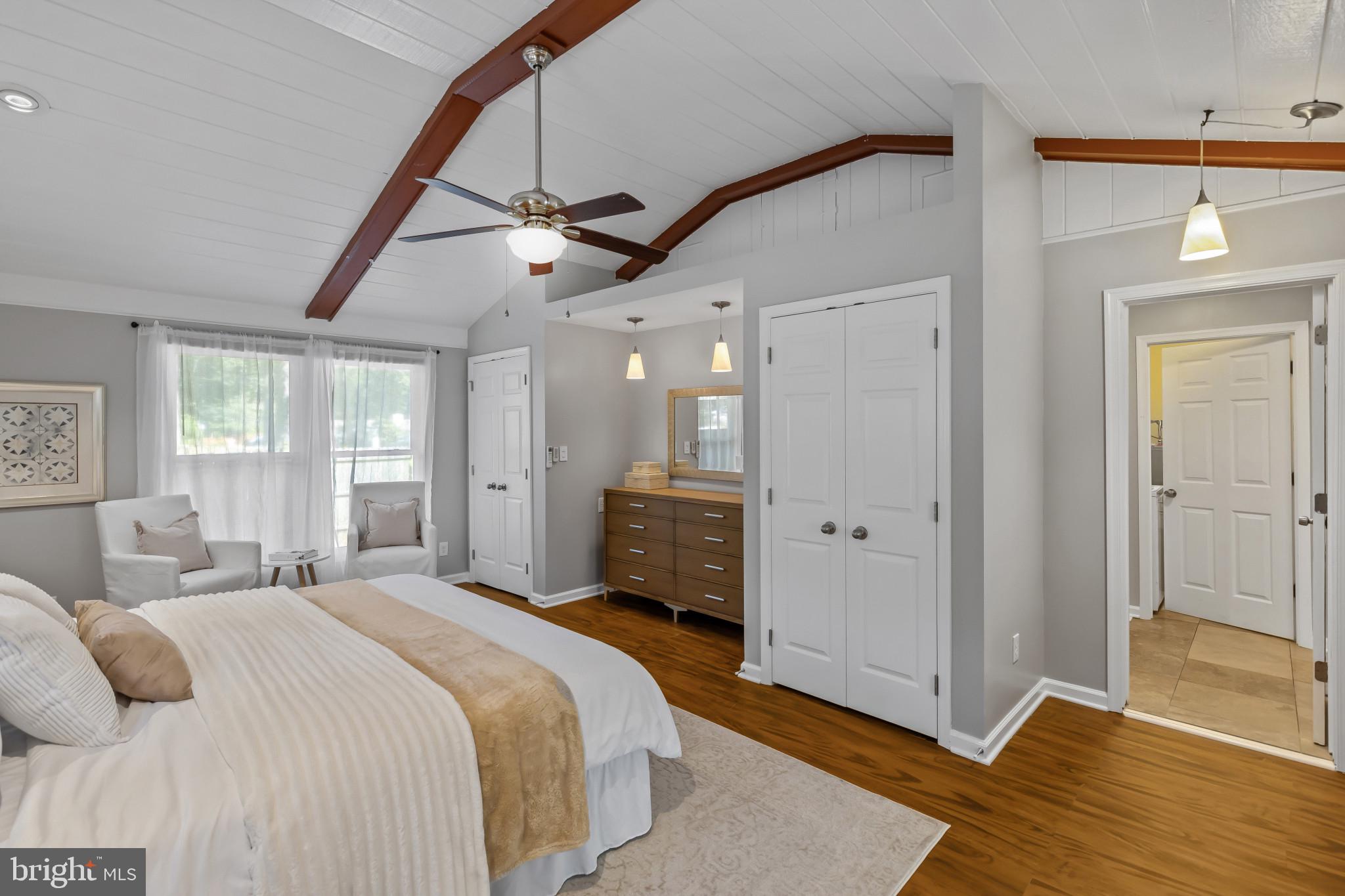 1502 Manor View Road Davidsonville, MD 21035 - Photo 13 of 40 Vaulted Ceiling w/ Architectural Details