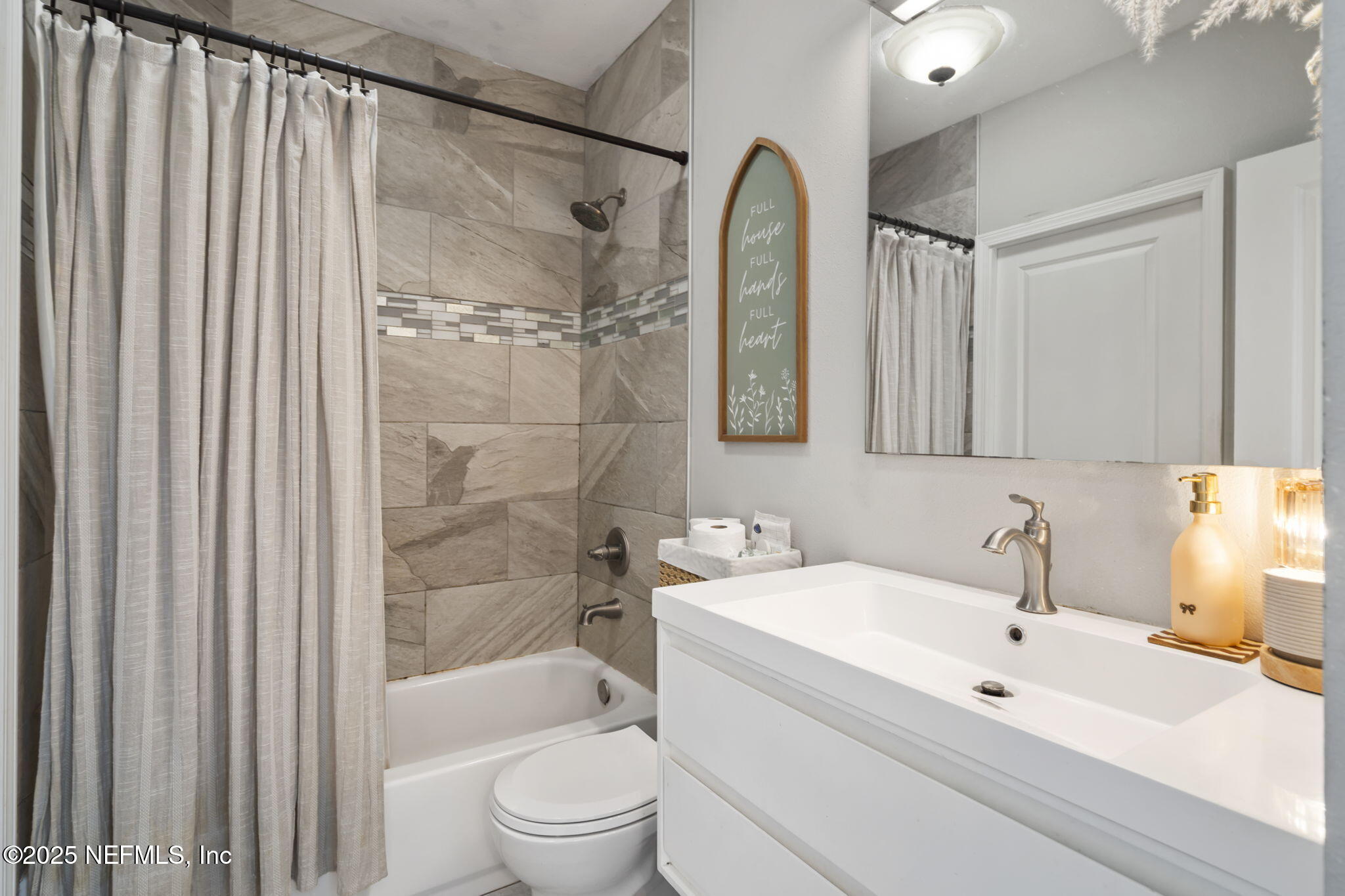 306 Brunswick Road Jacksonville, FL 32216 - Photo 8 of 34 16-web-or-mls-DSC04019