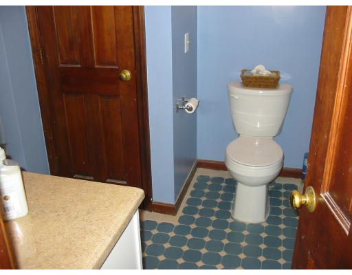 204 Mendon Road Northbridge, MA 01534 - Photo 11 of 16 Gallery Image 11