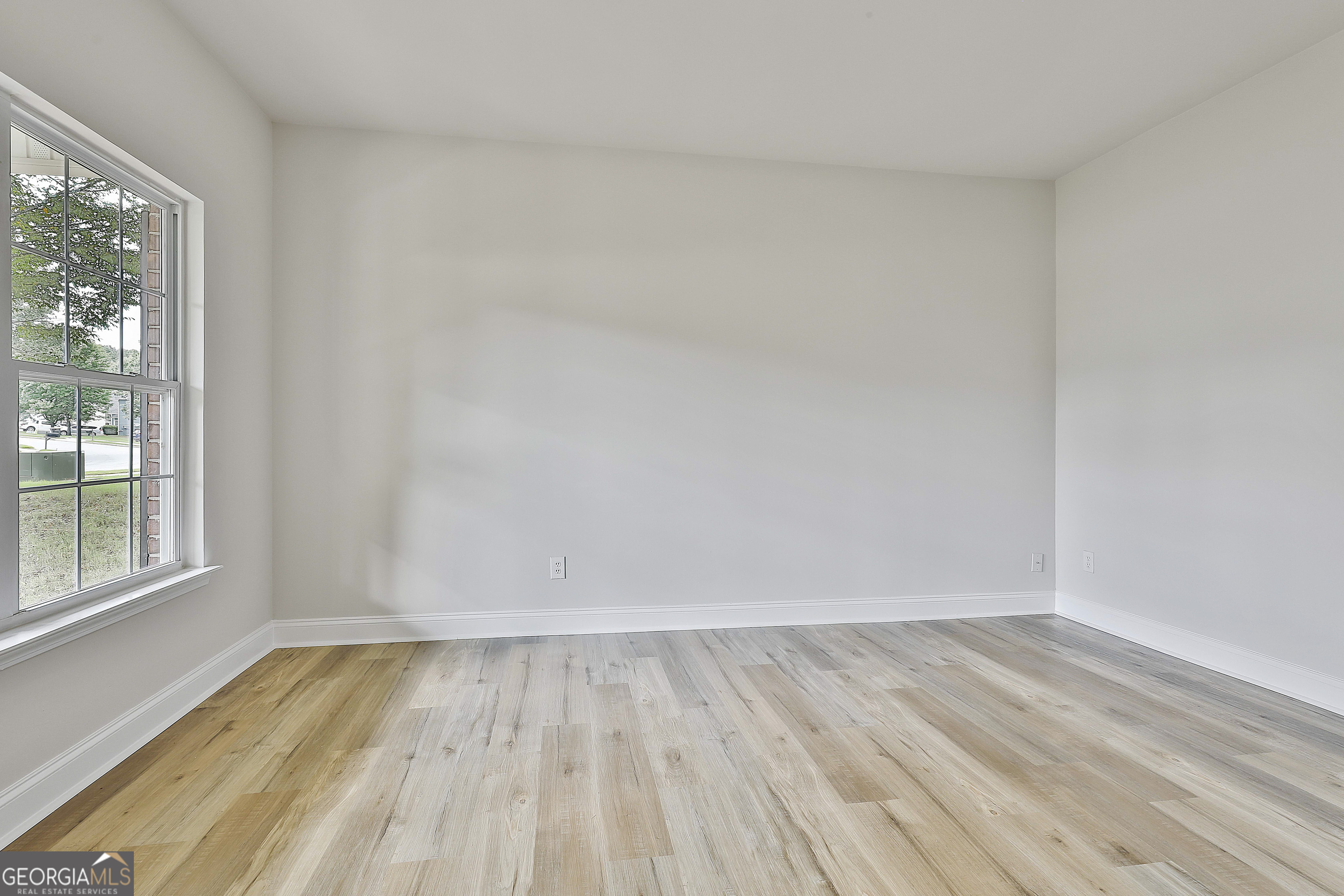 28 Fox Ridge Drive Newnan, GA 30265 - Photo 11 of 48 wooden floor in a room
