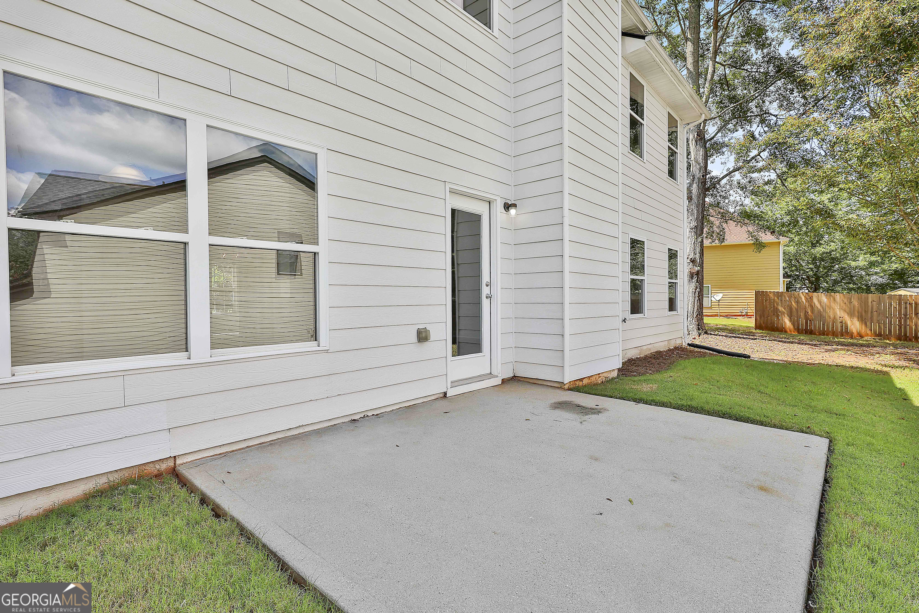 28 Fox Ridge Drive Newnan, GA 30265 - Photo 40 of 48 a view of a house with a yard and garage