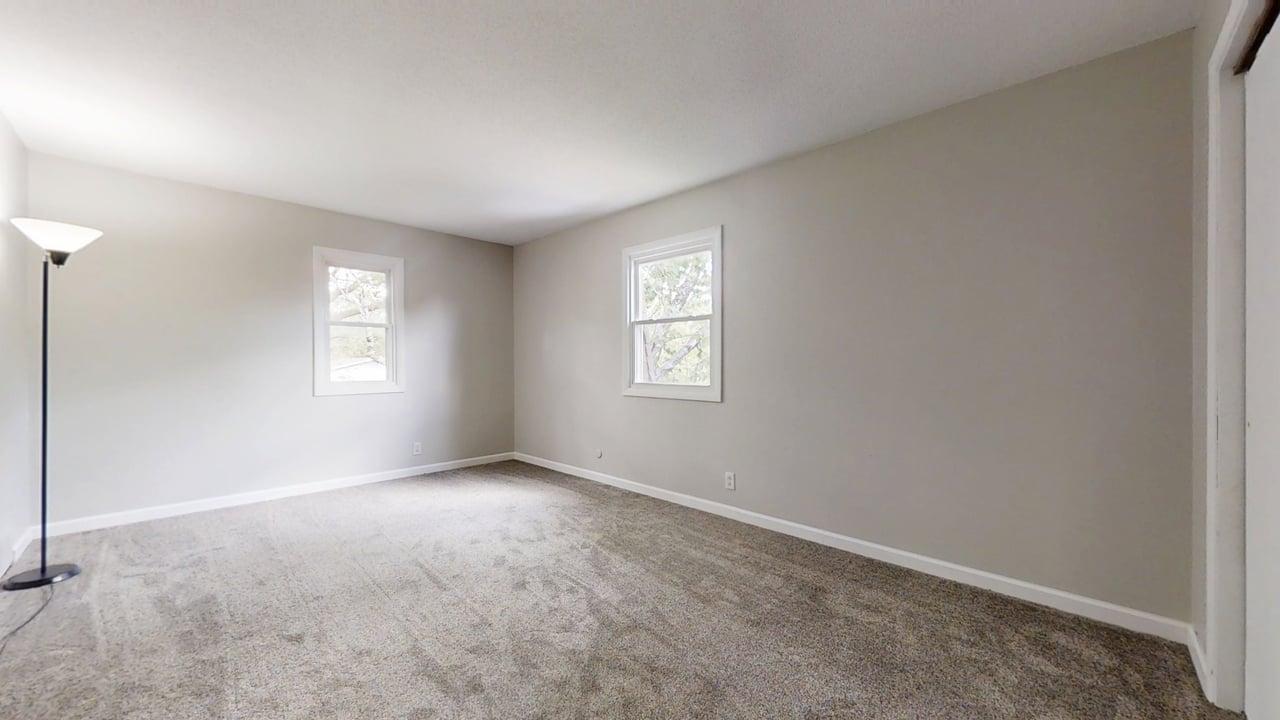 912 Crescent Drive, Unit 24 Champaign, IL 61821 - Photo 11 of 20