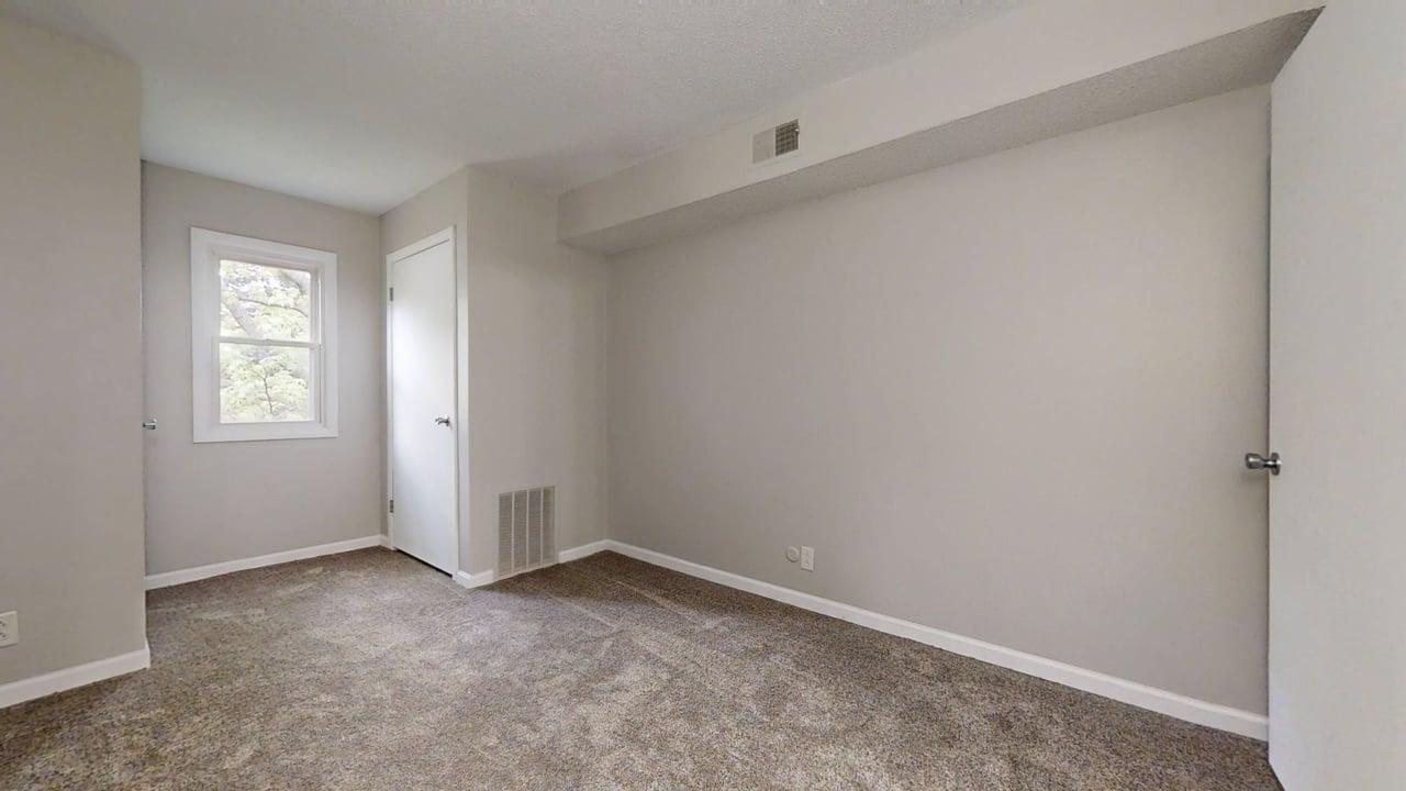 912 Crescent Drive, Unit 24 Champaign, IL 61821 - Photo 19 of 20