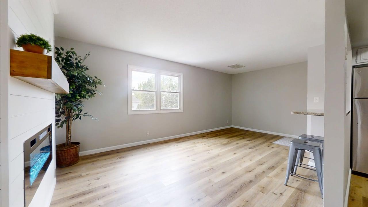 912 Crescent Drive, Unit 24 Champaign, IL 61821 - Photo 7 of 20