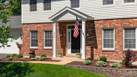 $525,000 | 315 Claymont Cove, Ballwin, MO 63011