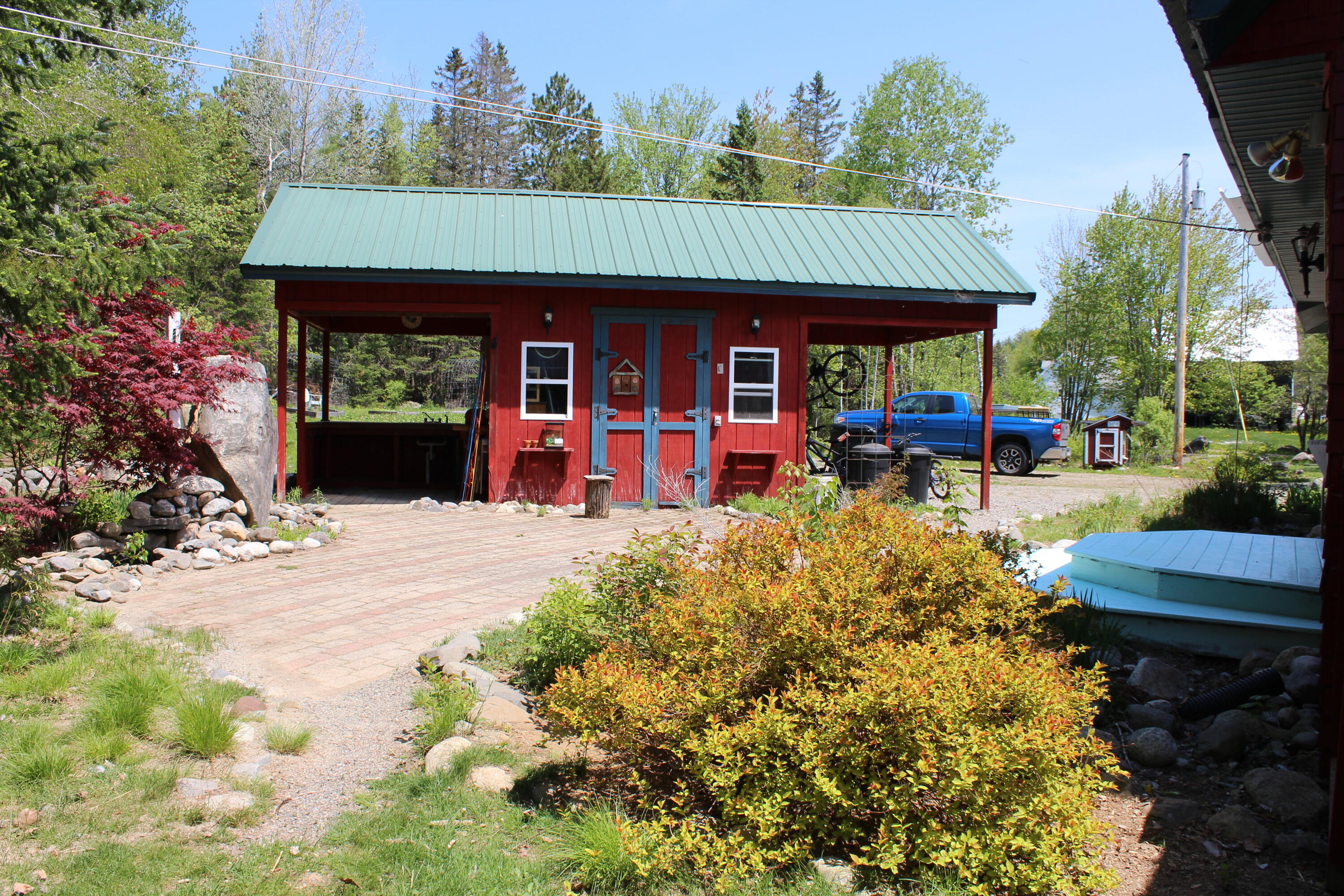 shed
