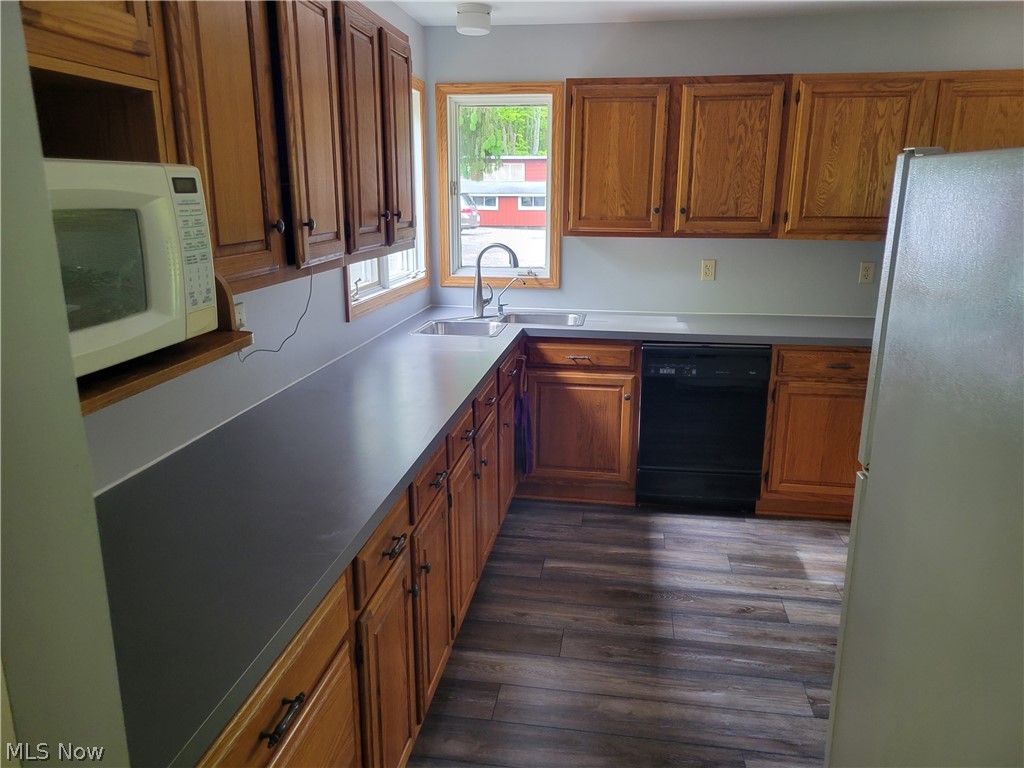 17012 Thompson Road Thompson, OH 44086 - Photo 13 of 27