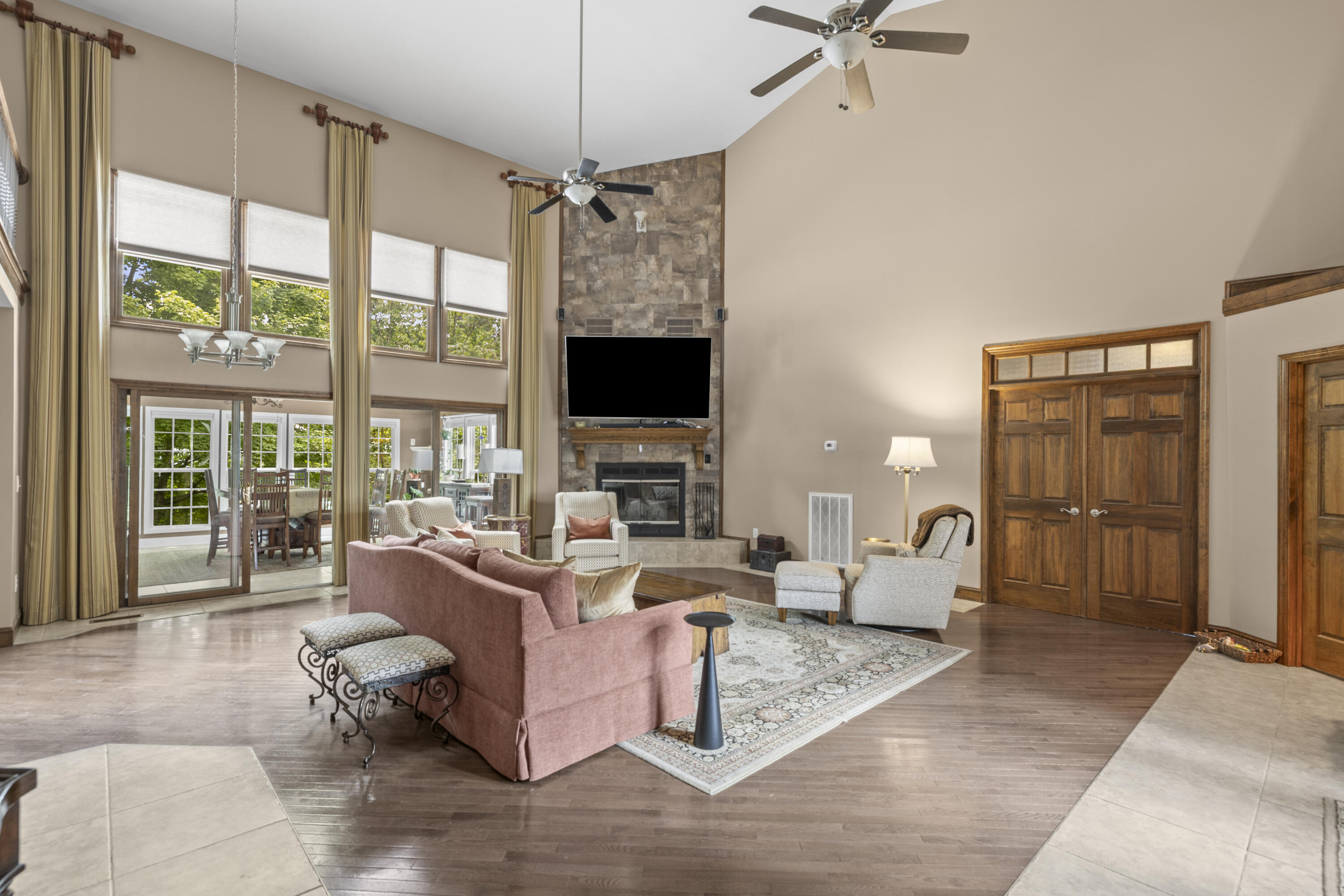7128 White Oak Valley Road McDonald, TN 37353 - Photo 7 of 63 Living Room