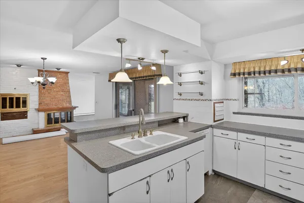 $459,900 | 70506 Sunrise Drive, Edwardsburg, MI 49112