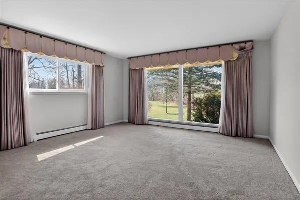$459,900 | 70506 Sunrise Drive, Edwardsburg, MI 49112