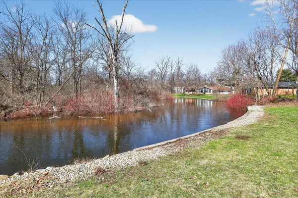 $459,900 | 70506 Sunrise Drive, Edwardsburg, MI 49112