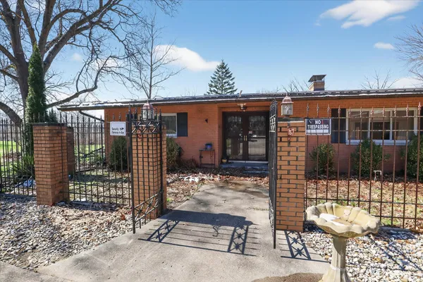$459,900 | 70506 Sunrise Drive, Edwardsburg, MI 49112