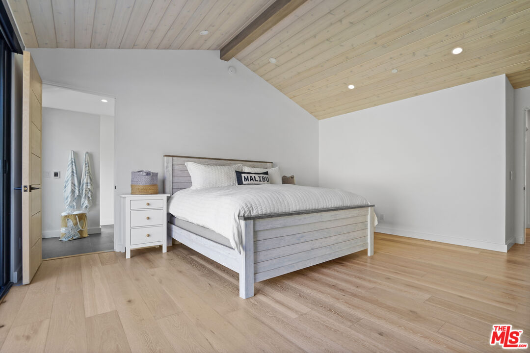 6328 Paseo Cyn Drive Malibu, CA 90265 - Photo 21 of 39