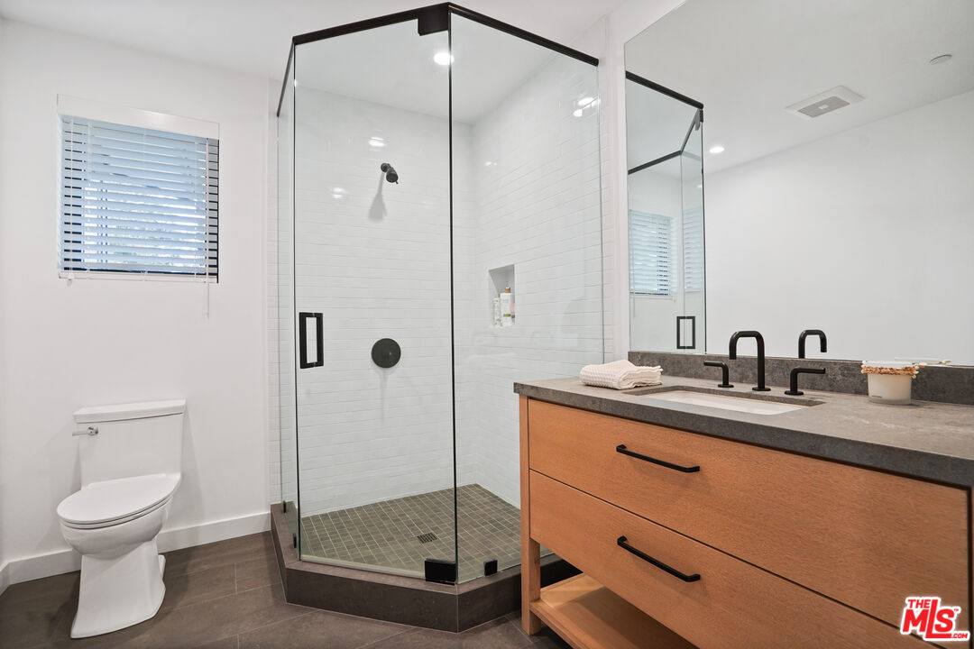 6328 Paseo Cyn Drive Malibu, CA 90265 - Photo 25 of 39