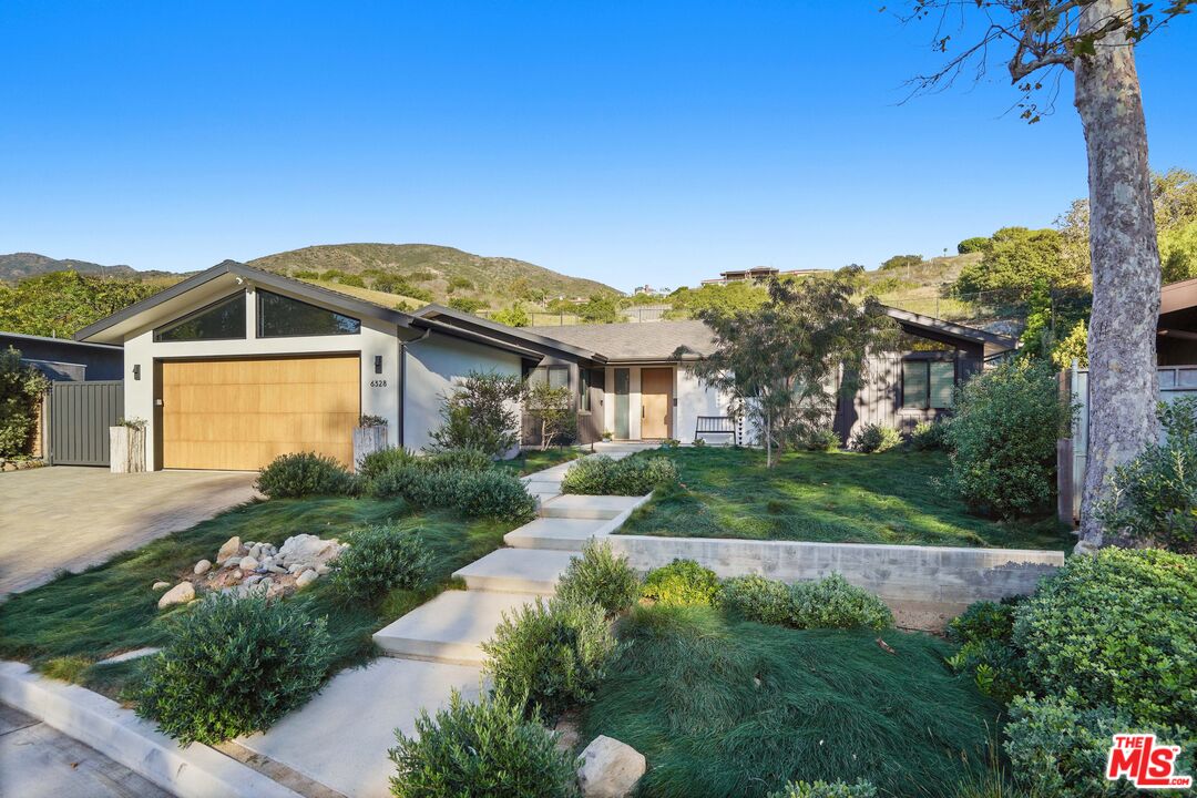 6328 Paseo Cyn Drive Malibu, CA 90265 - Photo 32 of 39