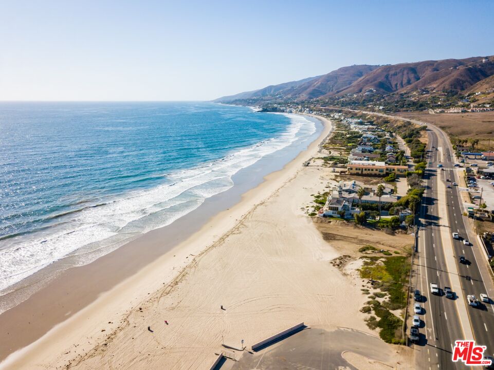 6328 Paseo Cyn Drive Malibu, CA 90265 - Photo 38 of 39