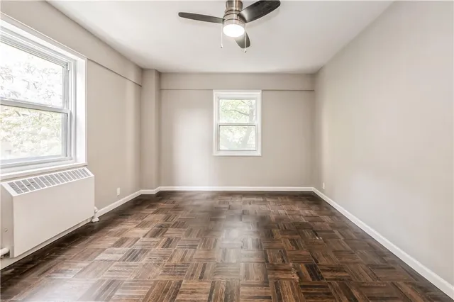 $259,900 | 9 Fordham Hill Ovl, Unit 4F | University Heights