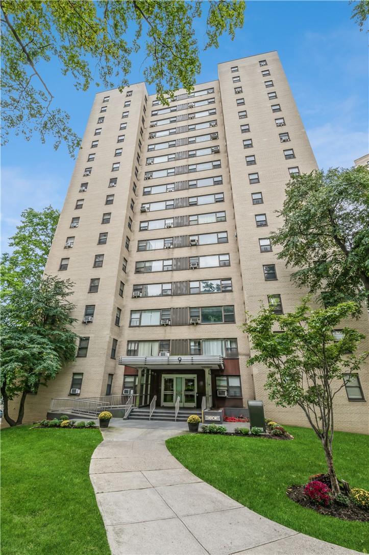 9 Fordham Hill Ovl, Unit 4F Bronx, NY 10468 - Photo 2 of 14 View of building exterior