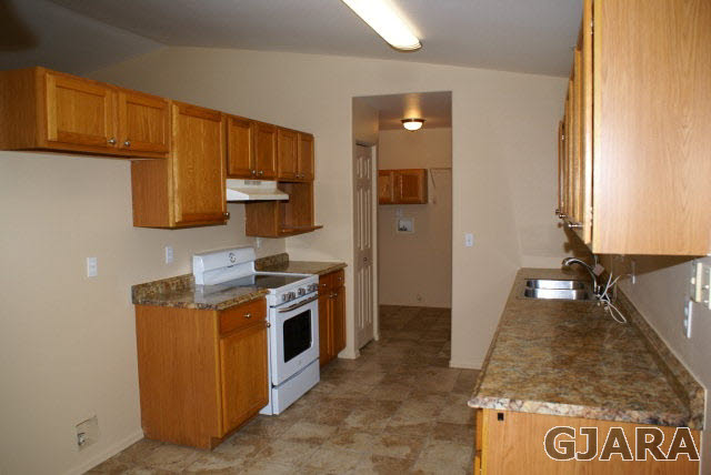 608 Round Table Road Grand Junction, CO 81504 - Photo 5 of 18 Gallery Image 5