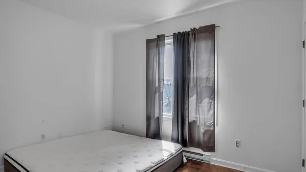 $2,500 | 1442 Main Street, Unit 2, Worcester, MA 01603