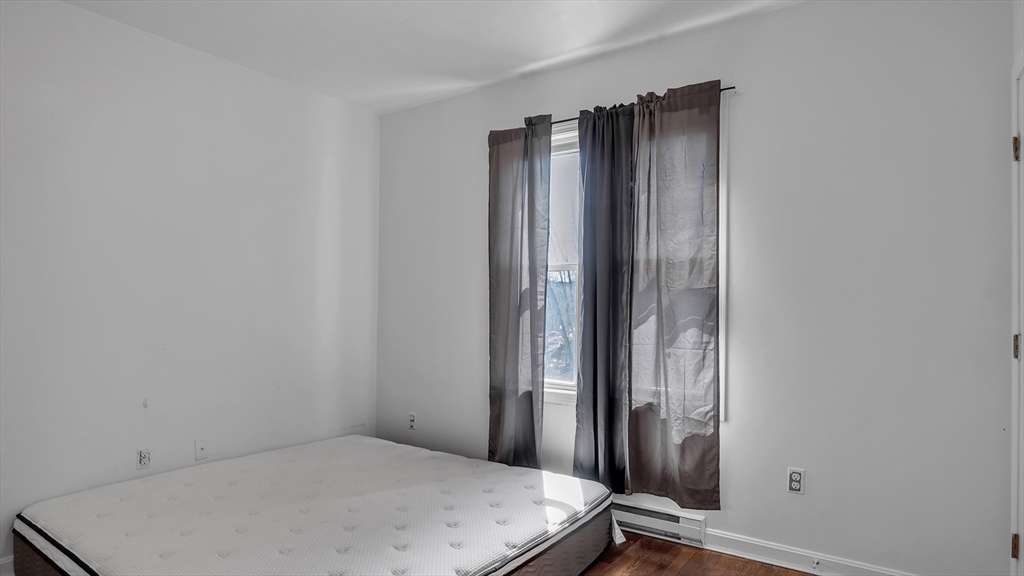 1442 Main Street, Unit 2 Worcester, MA 01603 - Photo 21 of 30 a view of a room