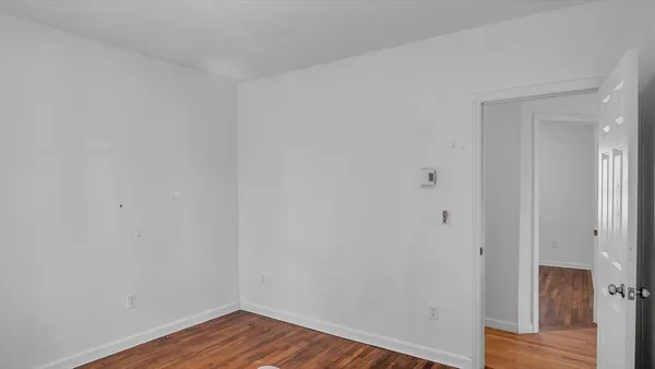 $2,500 | 1442 Main Street, Unit 2, Worcester, MA 01603