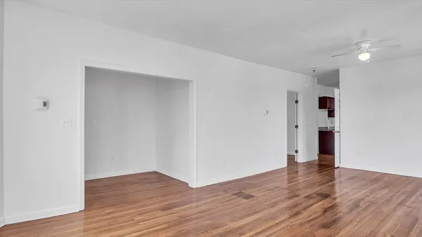 $2,500 | 1442 Main Street, Unit 2, Worcester, MA 01603