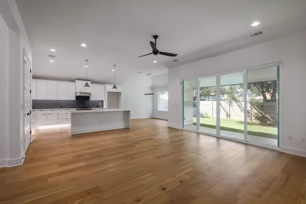 $5,500 | 8302 Kromer Street, Austin, TX 78757