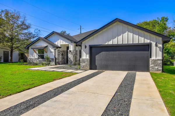 $5,500 | 8302 Kromer Street, Austin, TX 78757