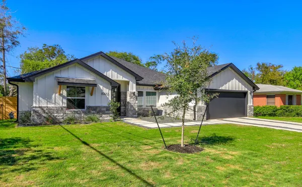 $5,500 | 8302 Kromer Street, Austin, TX 78757