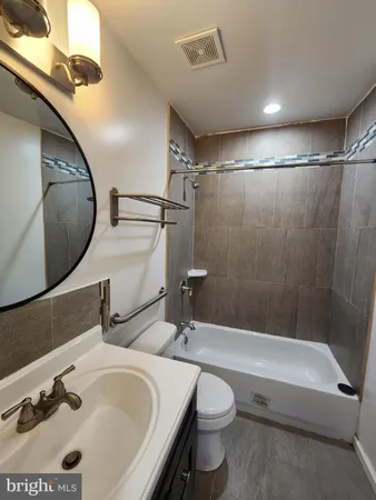 $1,295 | 1421 West Baltimore Street, Unit 2, Baltimore, MD 21223