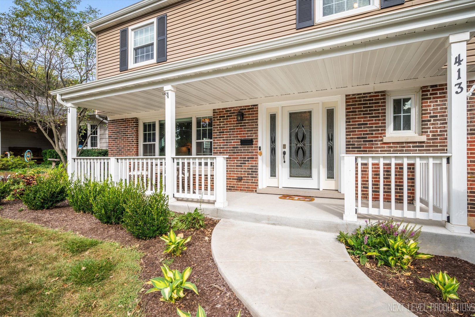 413 Cheever Avenue Geneva, IL 60134 - Photo 3 of 30 front view of a house