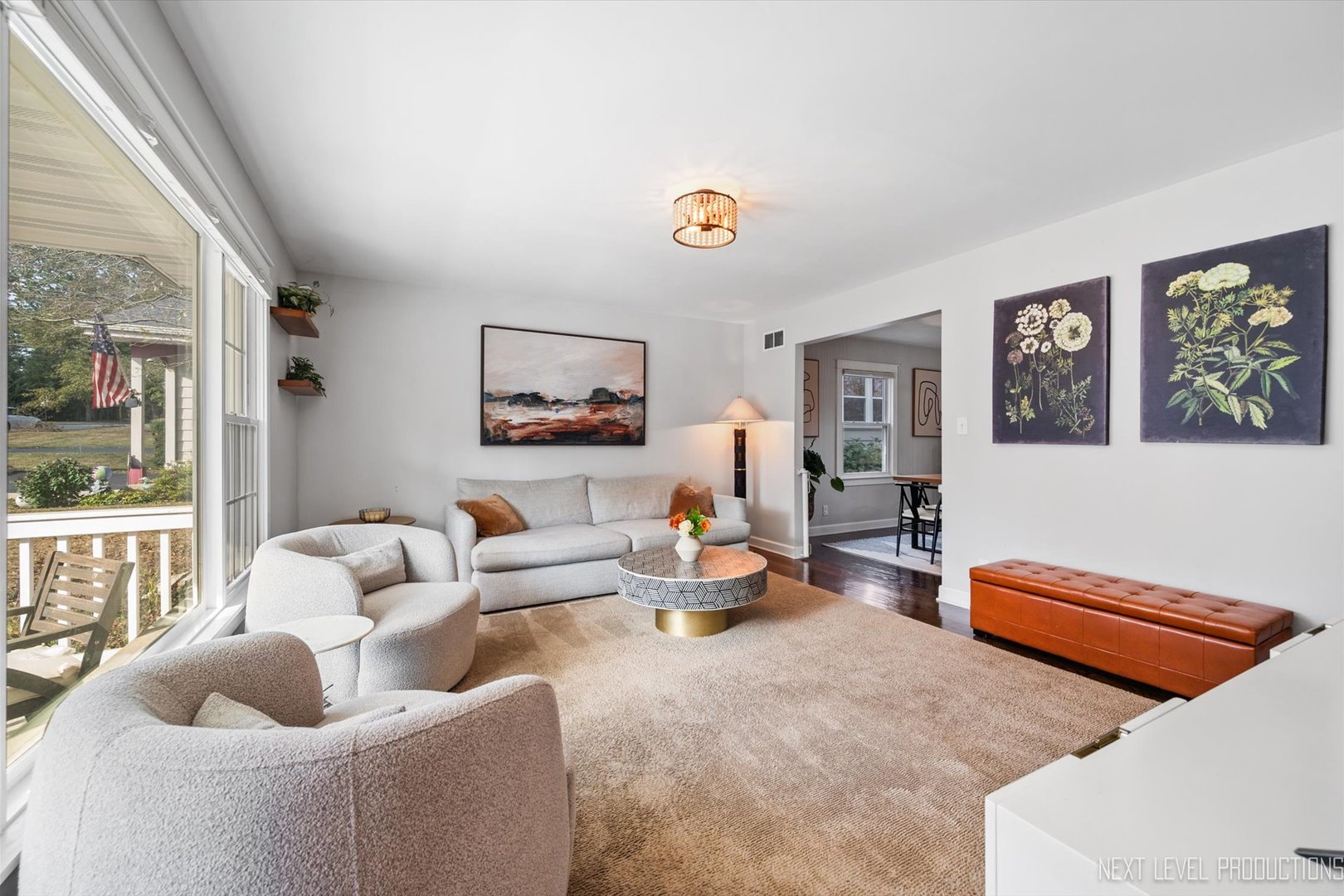 413 Cheever Avenue Geneva, IL 60134 - Photo 6 of 30 a living room with furniture and a large window