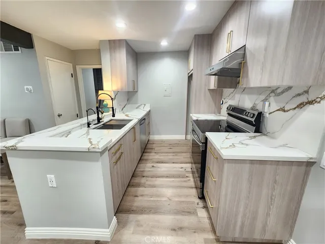 $2,895 | 5460 White Oak Avenue, Unit H106, Encino, CA 91316