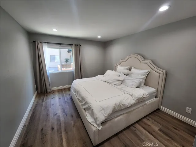 $2,895 | 5460 White Oak Avenue, Unit H106, Encino, CA 91316