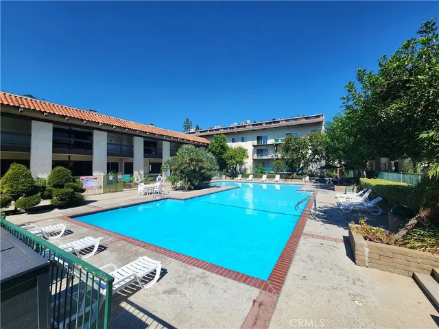 $2,895 | 5460 White Oak Avenue, Unit H106, Encino, CA 91316
