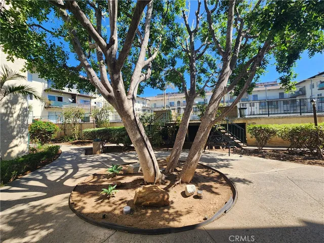 $2,895 | 5460 White Oak Avenue, Unit H106, Encino, CA 91316