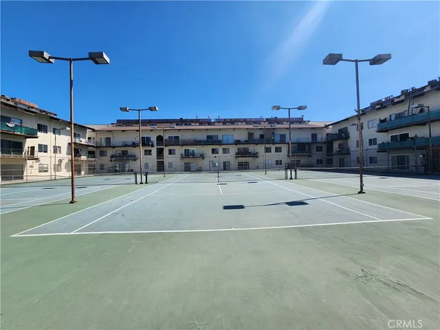 $2,895 | 5460 White Oak Avenue, Unit H106, Encino, CA 91316