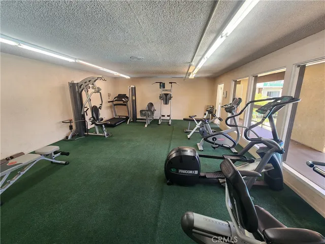 $2,895 | 5460 White Oak Avenue, Unit H106, Encino, CA 91316